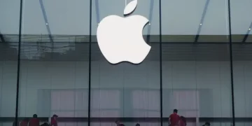 Apple’s iPhone Demand Dips, Sparking 2024 Worries