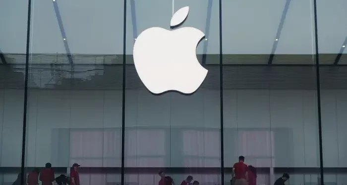 Apple’s iPhone Demand Dips, Sparking 2024 Worries