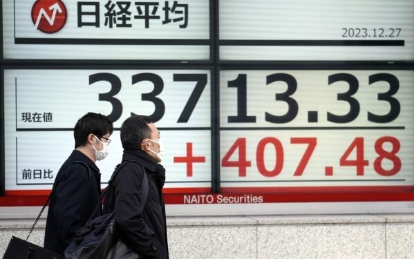 Deflation Dilemma: Survival Struggles of China’s Exporters