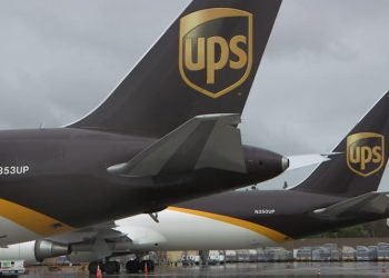 UPS Takes Flight: Secures New Primary Air Cargo Contract with USPS