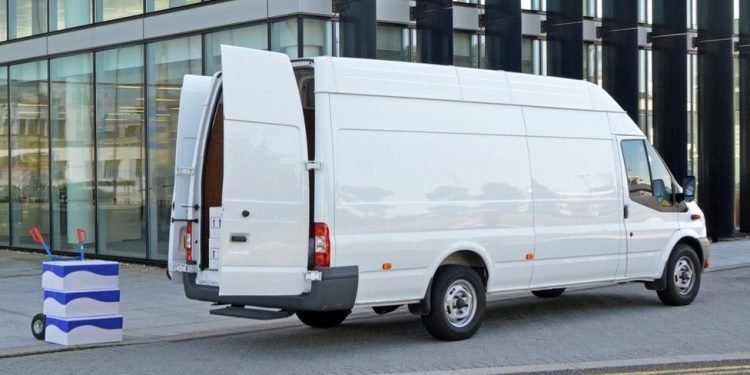 E-commerce Boom Fuels Growth of Last-Mile Delivery Startups