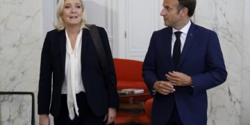 French Far-Right Makes Gains, But Macron Retains Control: A Second Round Decides France’s Future