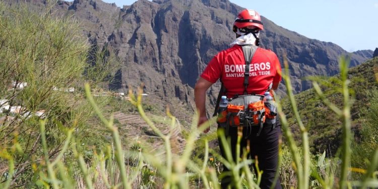 Search for Missing Journalist Halts in Tenerife