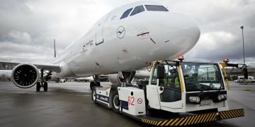 Lufthansa Cargo Champions Sustainability with New Electric Ground Handling Equipment