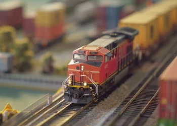 Intermodal Shipping Gains Traction: A Multimodal Approach to Efficiency