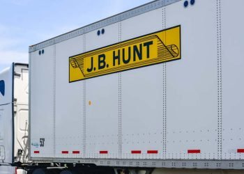 J.B. Hunt Pioneers Blockchain Technology for Streamlined Truckload Shipping