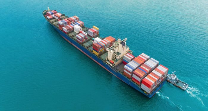 Ocean Cargo Industry Faces New Challenges Amid Record Demand and Safety Incidents