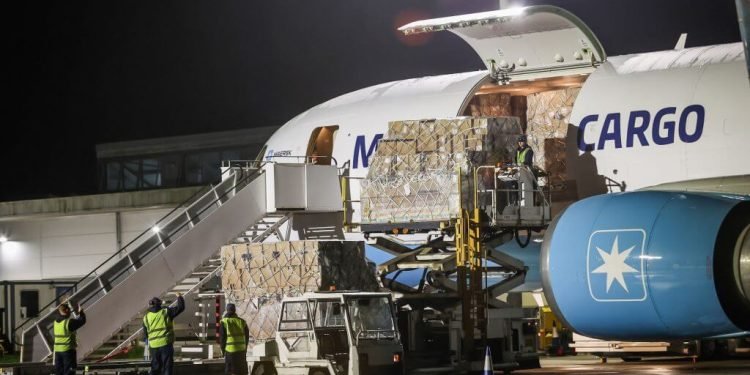 New Air Freight Route Connects Urumqi and Bournemouth