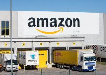 Amazon Logistics Leverages Amazon QuickSight to Scale Business Intelligence for Over 30,000 Users
