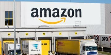 Amazon Logistics Leverages Amazon QuickSight to Scale Business Intelligence for Over 30,000 Users