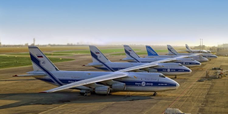 Volga-Dnepr Airlines Expands Fleet to Meet Specialized Cargo Demand