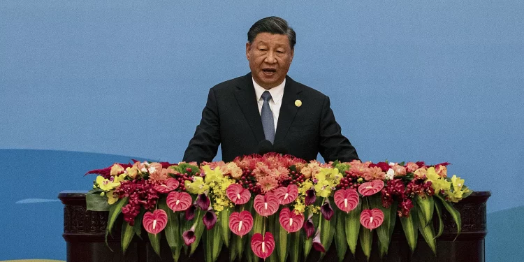 China Confident in Economic Growth, Announces 100 Billion Yuan Early Investment