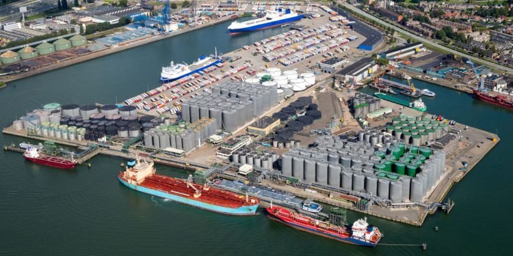 Rotterdam: The Ultimate Logistics Hub for Global Trade