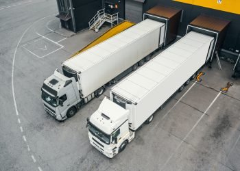 Shippers vs. LSPs: Insights on Transportation Management