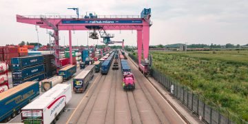 New Intermodal Rail Service Links Milan and Naples