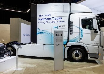 Hyundai Drives Logistics Sustainability with Hydrogen Trucks