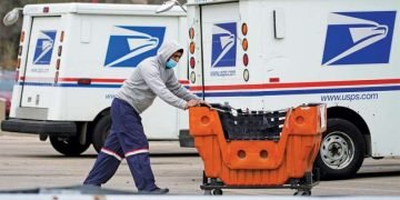 USPS to End Discounted Rates for Package Consolidators