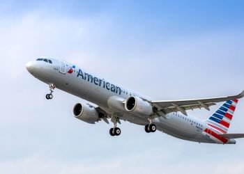 Technical Issue Disrupts American Airlines Flights
