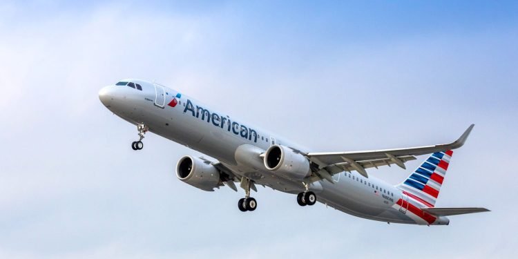 Technical Issue Disrupts American Airlines Flights