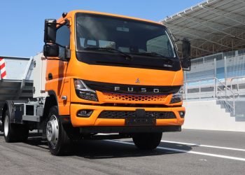 Planway Logística Adds 22 Fuso eCanter Trucks to Boost Green Logistics