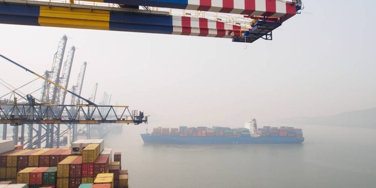 Indian Port Strike Averted with Wage Agreement
