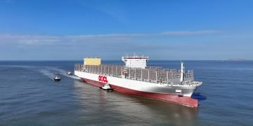 OOCL Unveils Its First NeoPanamax Vessel, “OOCL Bauhinia”