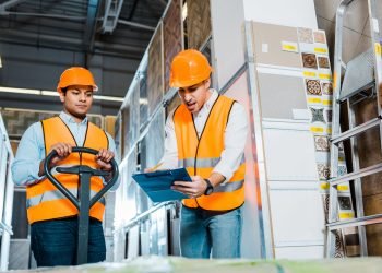 How Technology is Transforming Supply Chains Amid Growing Challenges