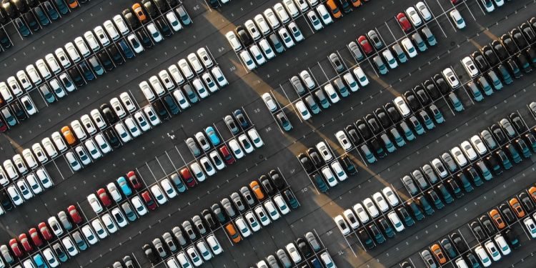 Innovating Finished Vehicle Logistics to Tackle Complexity