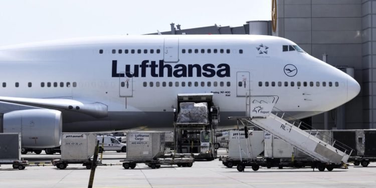 Lufthansa Cargo Resumes Freighter Flights to Tel Aviv
