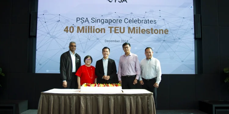 Singapore Port Breaks 40 Million TEU Barrier in 2024