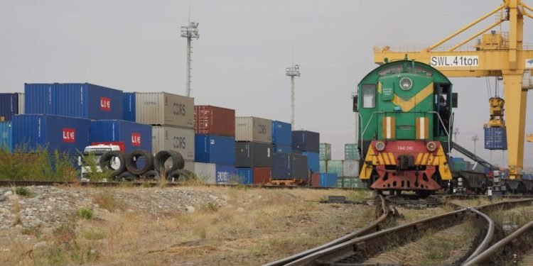 Rail Cargo Congestion Warning: BCSA Urges Action