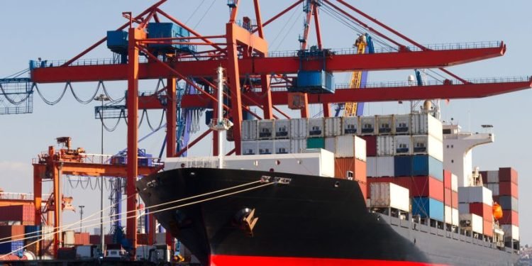 Pangaea Logistics’ Dividend Attracts Attention, But Investors Urged to Stay Cautious