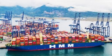 HMM and Pan Ocean Report Record Profits Amid Surging Freight Rates