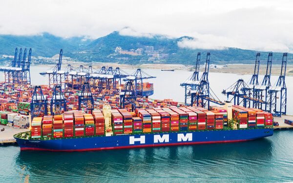 HMM and Pan Ocean Report Record Profits Amid Surging Freight Rates