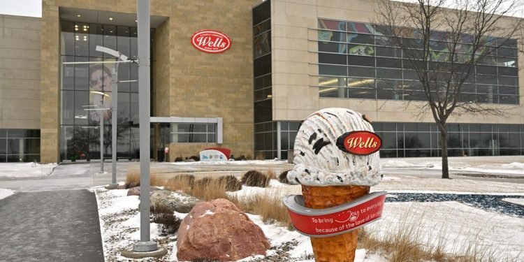 Wells Enterprises Redefines Freight Strategy with Breakthrough’s Solutions