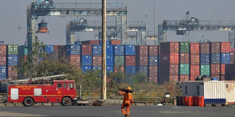 India Boosts Port Efficiency to Strengthen Global Trade Competitiveness
