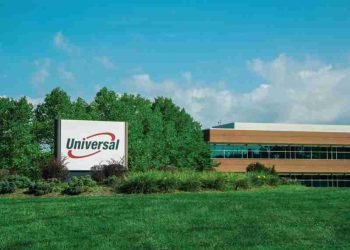 Universal Logistics Holdings Faces 2025 Challenges Amid Market Shifts