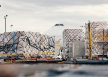 Global Airfreight Rates Decline Amid Market Uncertainty