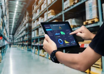 Pay and Technology: The Driving Forces Behind Logistics Careers