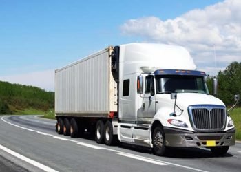 Universal Logistics Holdings Reports Robust Growth in Q4 2024