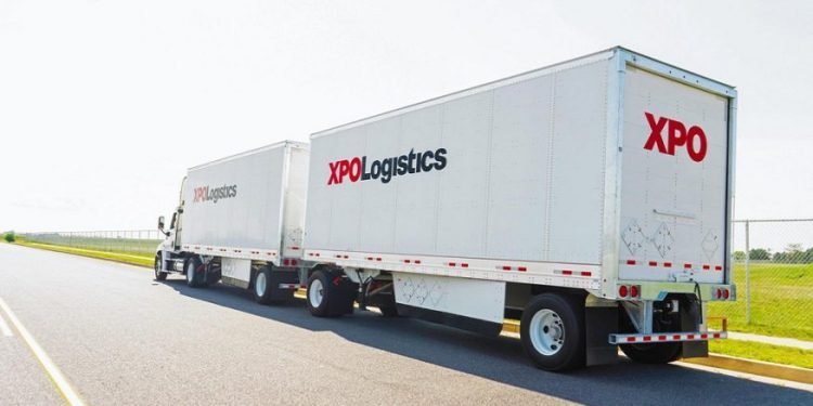 Supply Chain Sector Faces Market Decline, While XPO Logistics and Old Dominion See Gains