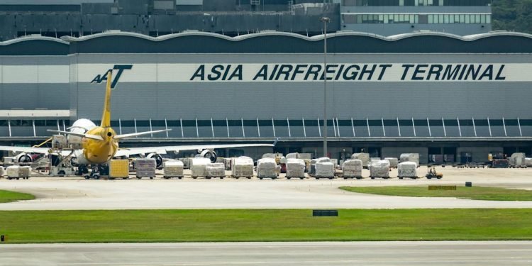 Asia-Pacific Airlines Face New Trade Hurdles as Air Cargo Growth Cools in February