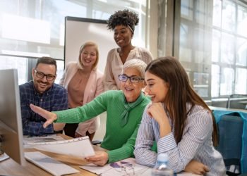 BREAKING BARRIERS: Women Are Shaping the Future of Logistics and Tech