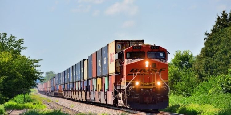 INTERMODAL SHIFT: Navigating Growth and Challenges in the Rail and Trucking Sector