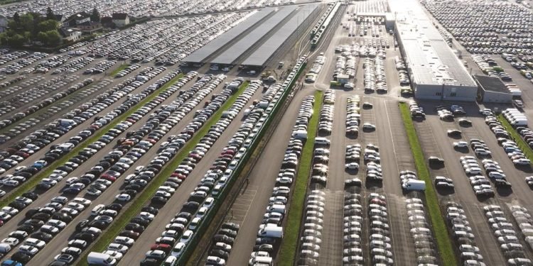 How the U.S. Auto Industry is Rethinking Logistics Amid Trade Shifts