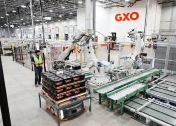 GXO Logistics Shows Strong Capital Efficiency Momentum Despite Market Decline