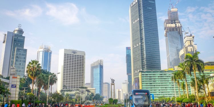 Behind the Scenes of a Rising Logistics Force: MB LOGISTICS Gains International Momentum