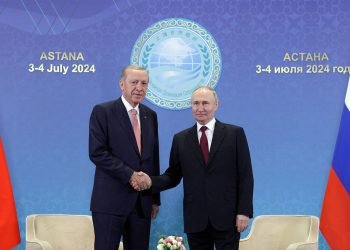 Diplomatic Tensions: Russia Pushes for US Airspace Reopening Amid Political Shifts