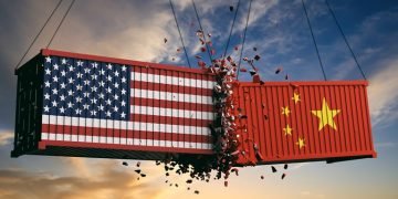 New Tariffs Test China–U.S. Supply Chains as Delays and Costs Mount