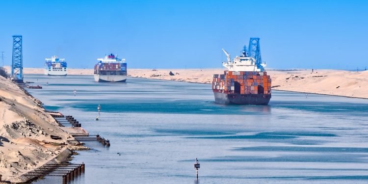 Unprecedented Rate Drop on China–Europe Route Raises Alarms Over Market Saturation